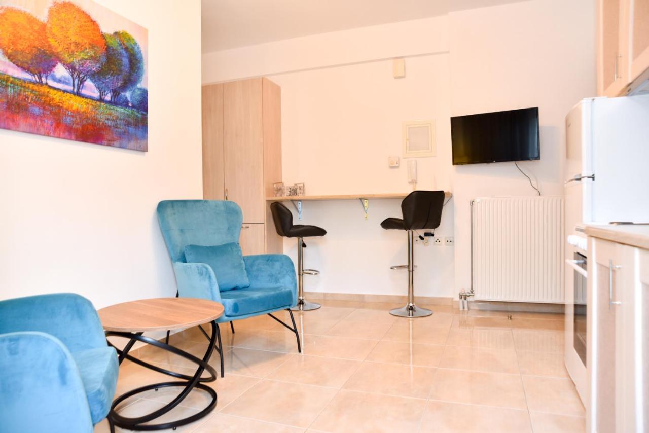 C&M Apartments Kalamata Exterior photo